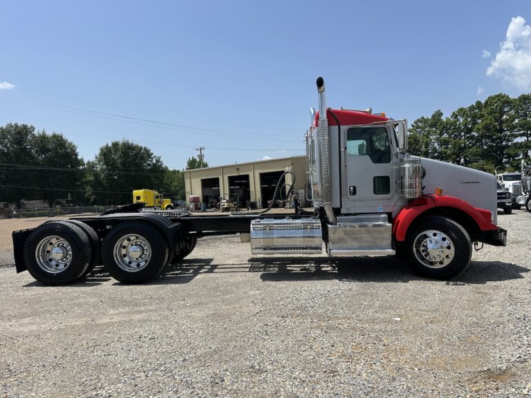 2016 KENWORTH T800 DAYCAB photo 4