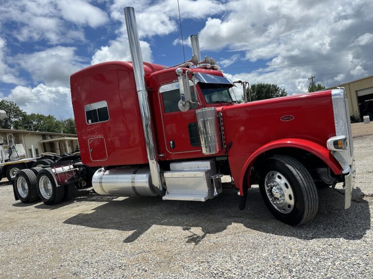 2013 PETERBILT 389 PRE ELOG SLEEPER photo 3