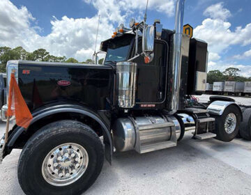 2023 PETERBILT 389 TRI AXLE DAYCAB 614149
