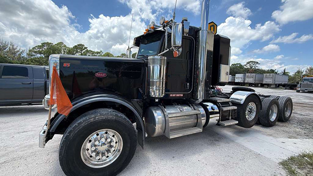 2023 PETERBILT 389 TRI AXLE DAYCAB 614149