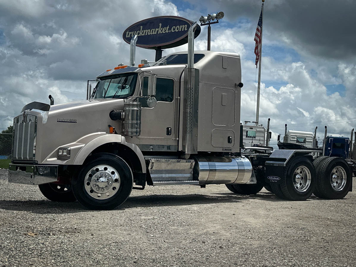 2012 KENWORTH T800 SLEEPER 957250
