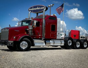 2025 Kenworth T800w Tri Axle Sleeper 101064