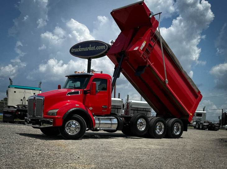 2022 KENWORTH T880 TRI AXLE DUMP TRUCK 499763