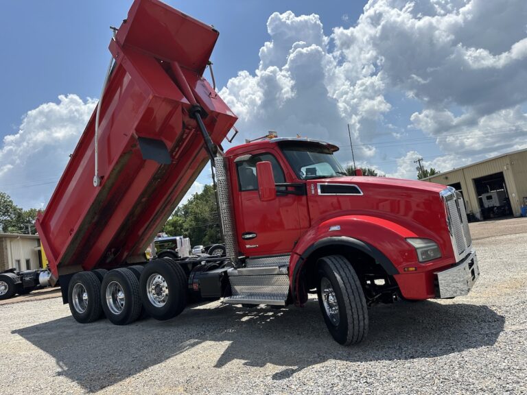 2022 KENWORTH T880 TRI AXLE DUMP TRUCK photo 3