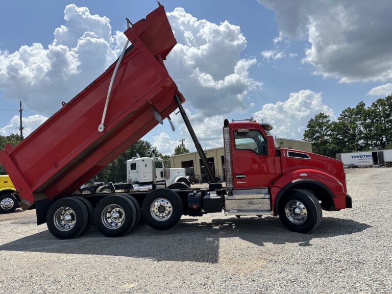 2022 KENWORTH T880 TRI AXLE DUMP TRUCK photo 4