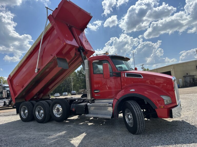 2022 KENWORTH T880 TRI AXLE DUMP TRUCK photo 3