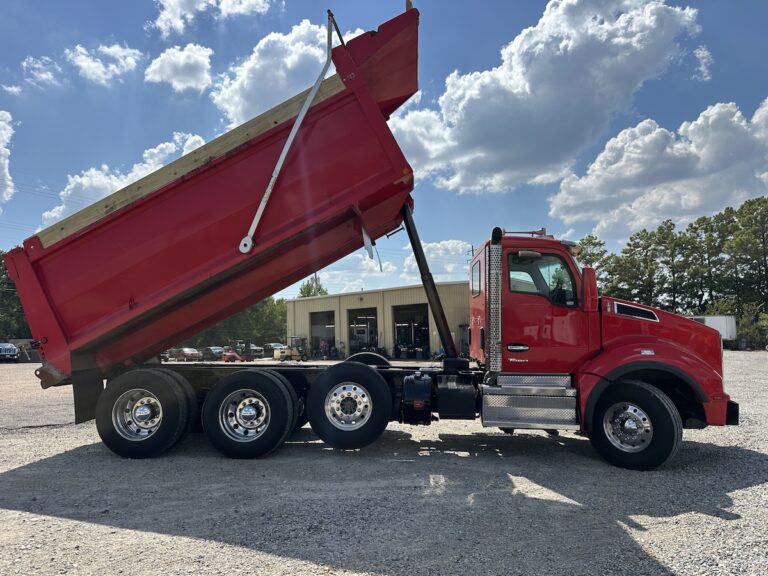 2022 KENWORTH T880 TRI AXLE DUMP TRUCK photo 4
