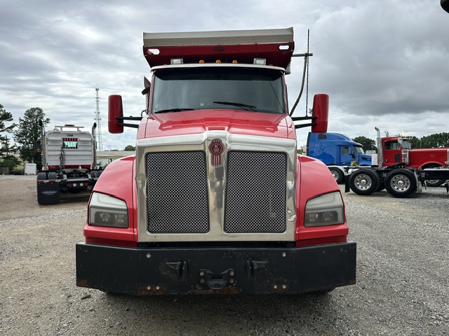 2022 KENWORTH T880 TRI AXLE DUMP TRUCK photo 2