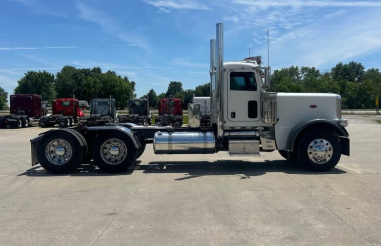 2014 PETERBILT 389 DAYCAB GLIDER KIT 267873