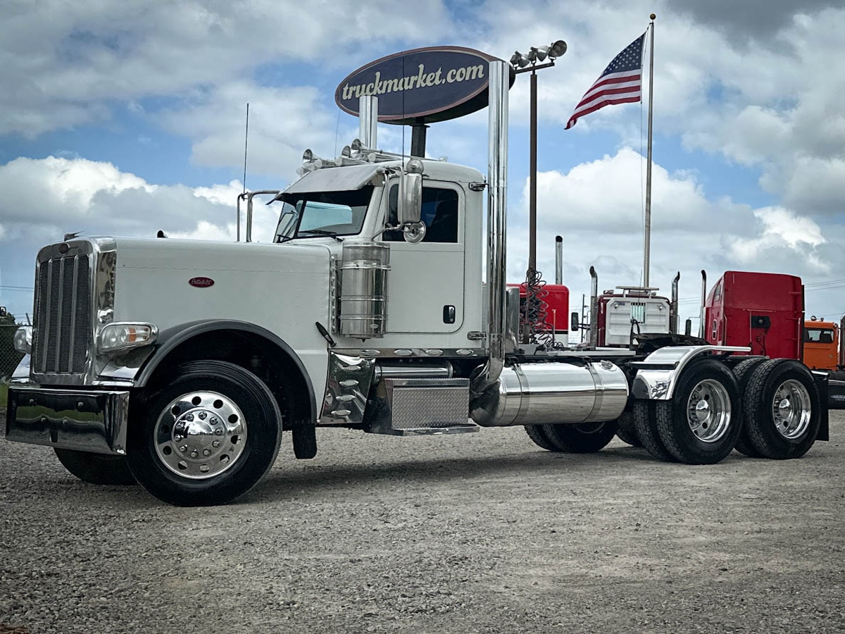 2014 PETERBILT 389 DAYCAB GLIDER KIT