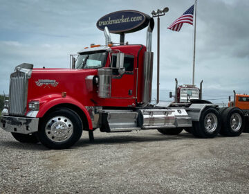 2018 KENWORTH W900L DAYCAB GLIDER KIT 203399
