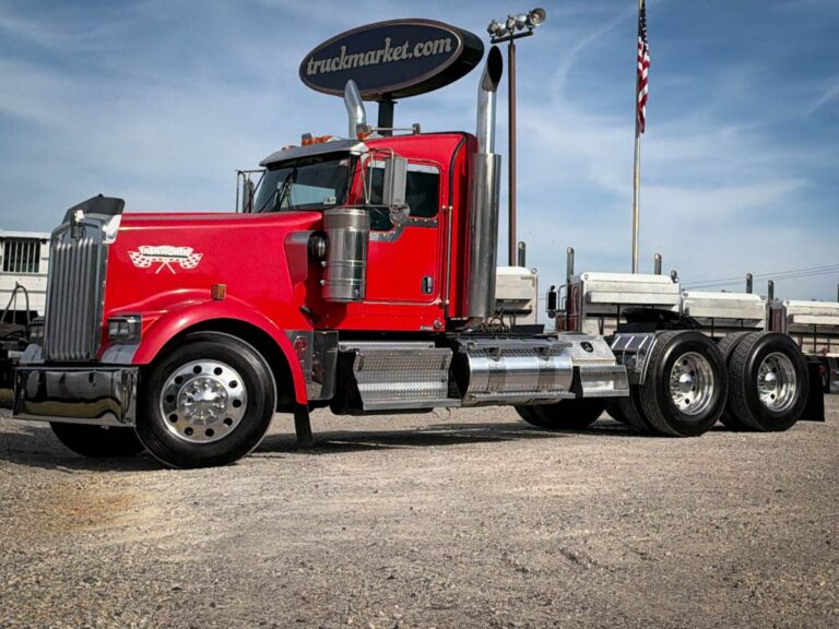 2018 KENWORTH W900L DAYCAB GLIDER KIT photo 1