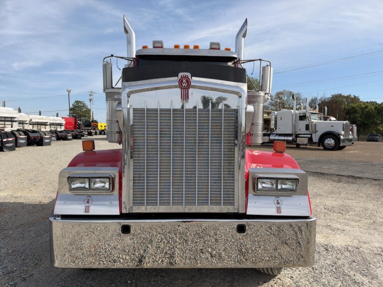 2018 KENWORTH W900L DAYCAB GLIDER KIT photo 2