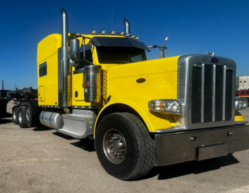 2019 PETERBILT 389 TRI AXLE SLEEPER 611849