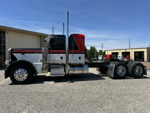 2014 PETERBILT 389 GLIDER KIT photo 4