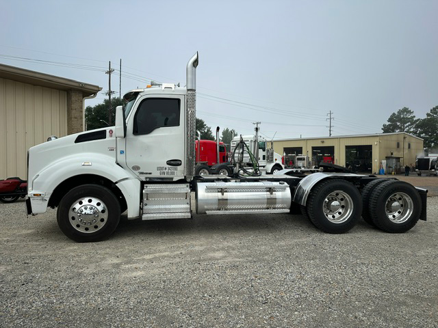 2020 KENWORTH T880 DAYCAB photo 4