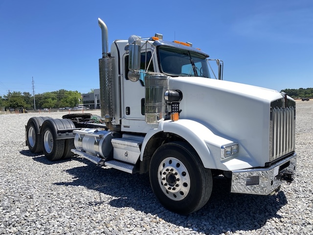 2016 KENWORTH T800 DAYCAB GLIDER KIT 144039