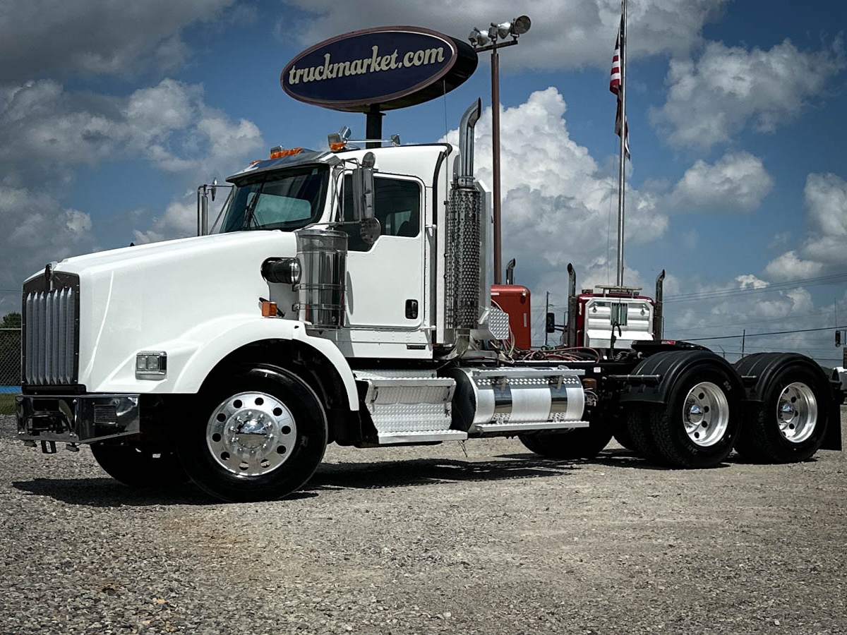 2016 KENWORTH T800 DAYCAB GLIDER KIT 144039