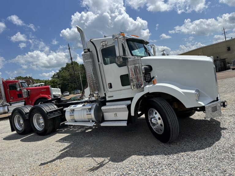 2016 KENWORTH T800 DAYCAB GLIDER KIT photo 3