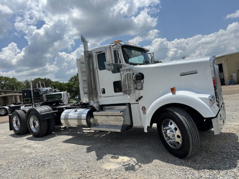 2018 KENWORTH W900L DAYCAB photo 3