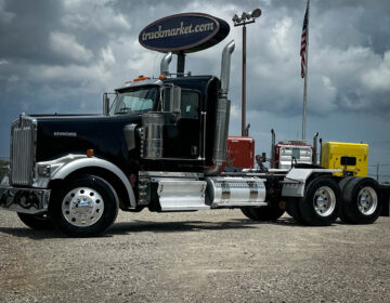 2016 KENWORTH W900L DAYCAB GLIDER KIT 128139