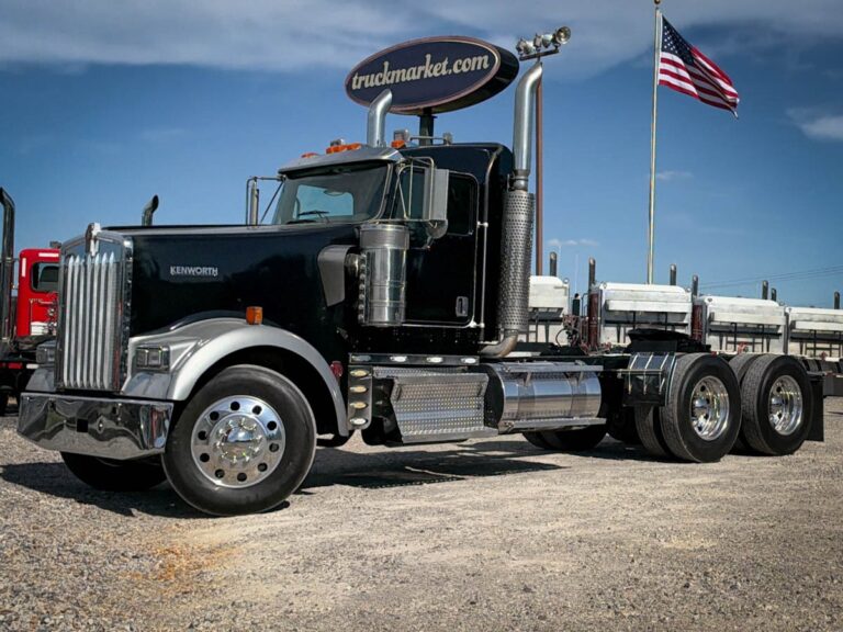 2016 KENWORTH W900L DAYCAB GLIDER KIT