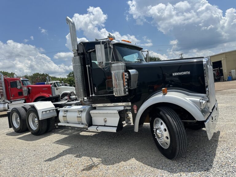 2016 KENWORTH W900L DAYCAB GLIDER KIT photo 3