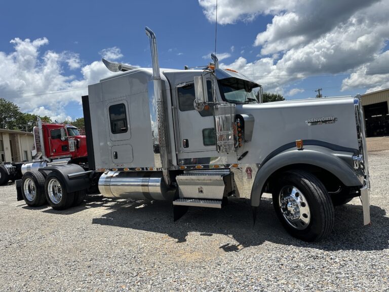 2015 KENWORTH W900L GLIDER KIT photo 3