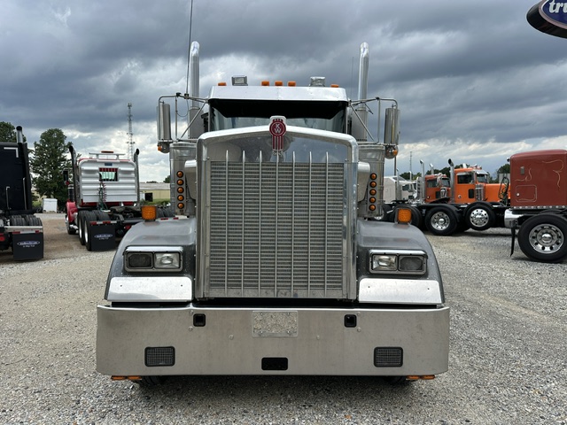 2015 KENWORTH W900L GLIDER KIT photo 2