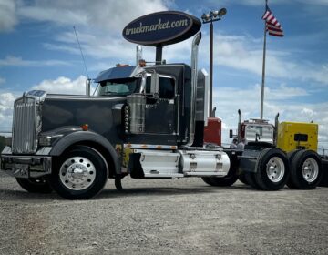 2014 KENWORTH W900L DAYCAB GLIDER KIT 452727