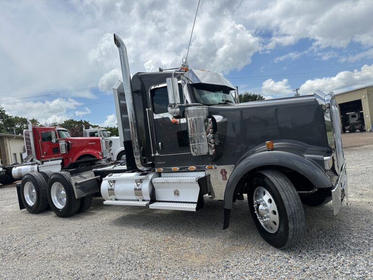 2014 KENWORTH W900L DAYCAB GLIDER KIT photo 3