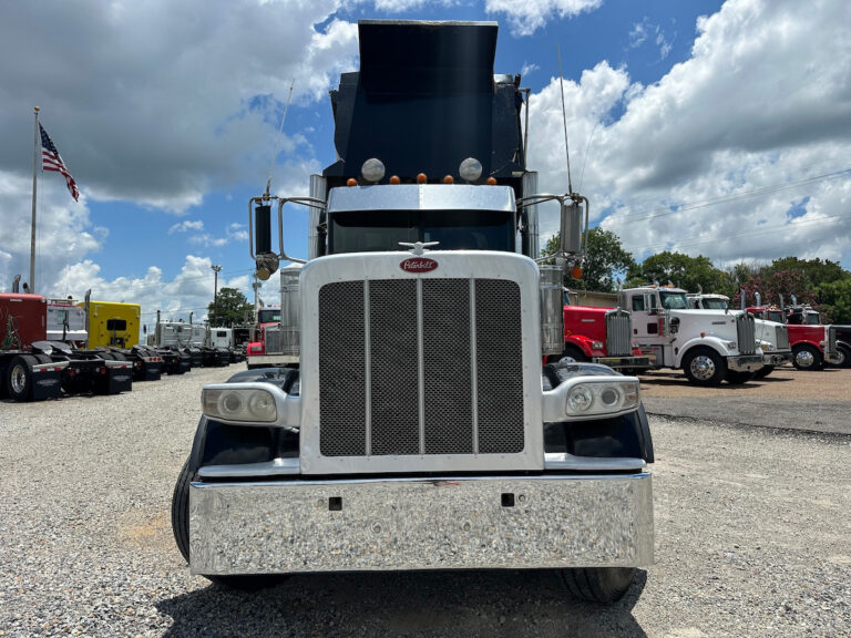 2016 PETERBILT 389 TRI AXLE DUMP TRUCK GLIDER KIT photo 2