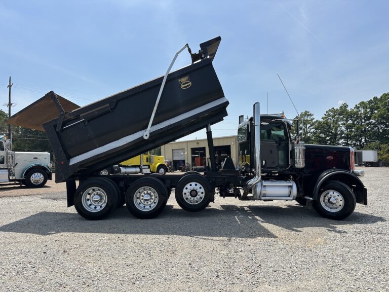 2016 PETERBILT 389 TRI AXLE DUMP TRUCK GLIDER KIT photo 4