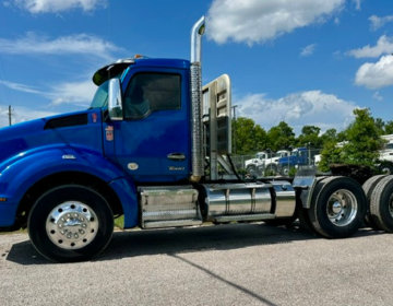 2024 Kenworth T880 Daycab 353917