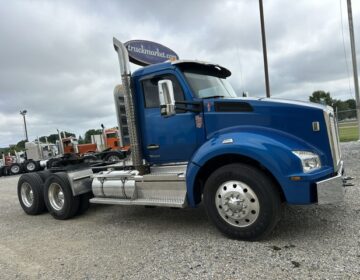 2024 KENWORTH T880 DAYCAB 353917