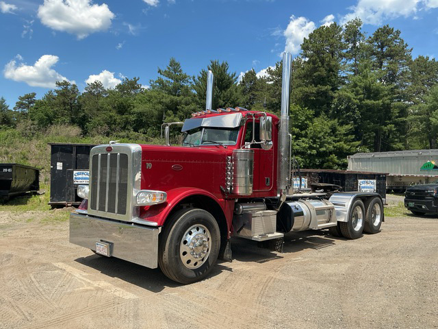2022 PETERBILT 389 DAYCAB photo 2