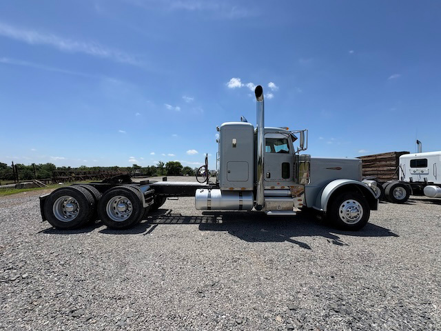 2015 PETERBILT 389 GLIDER KIT 289655