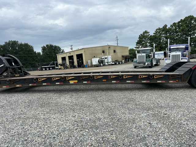 2014 DYNAWELD DOMINATOR 55 TON LOWBOY photo 4