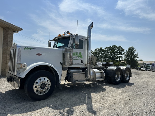 2018 PETERBILT 389 DAYCAB GLIDER KIT photo 3