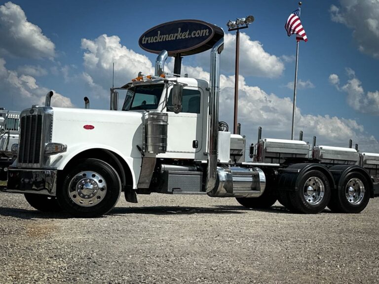 2018 PETERBILT 389 DAYCAB GLIDER KIT photo 1