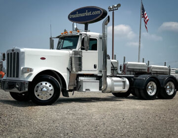 2018 PETERBILT 389 DAYCAB GLIDER KIT 498860