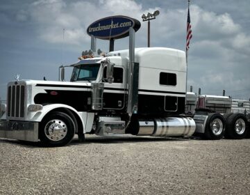 2018 PETERBILT 389 SLEEPER 460972