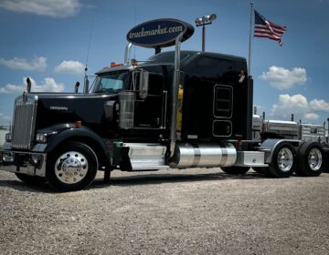 2015 KENWORTH W900L GLIDER KIT 473793