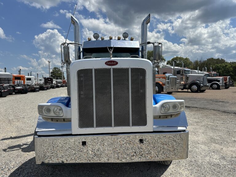 2017 PETERBILT 389 DAYCAB GLIDER KIT photo 2