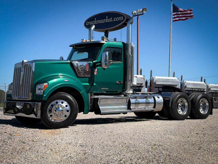 2022 KENWORTH W990 DAYCAB photo 1