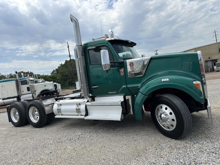 2022 KENWORTH W990 DAYCAB photo 3