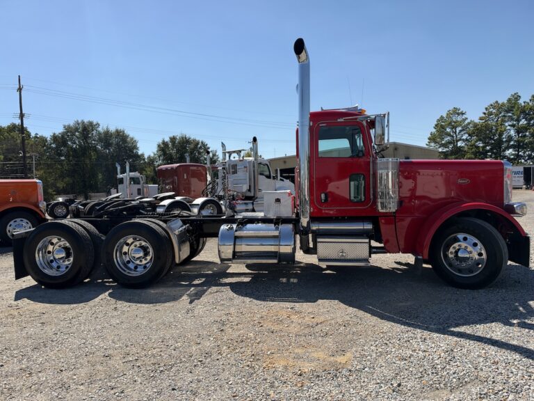 2018 PETERBILT 389 DAYCAB GLIDER KIT — photo 4
