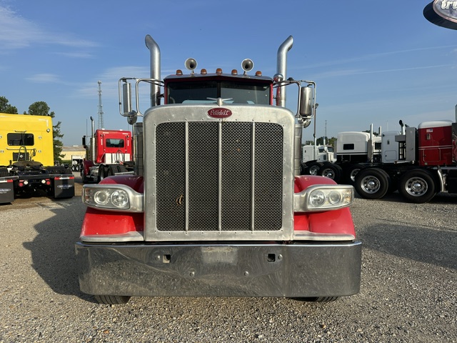 2015 PETERBILT 389 DAYCAB GLIDER KIT photo 2