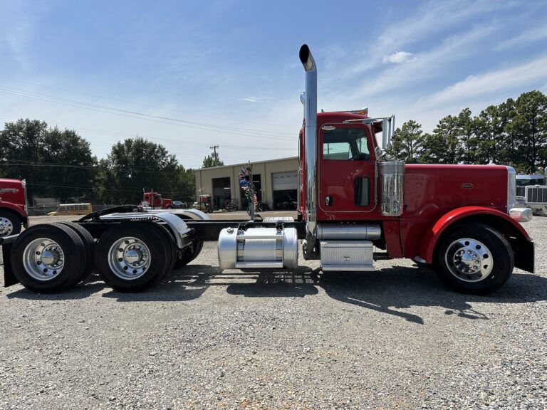 2015 PETERBILT 389 DAYCAB GLIDER KIT photo 4