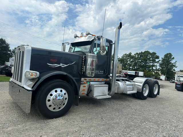 2015 PETERBILT 389 DAYCAB GLIDER KIT photo 3